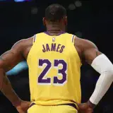 La camiseta de LeBron James lidera las ventas en la NBA