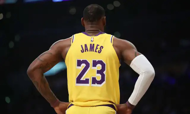 La camiseta de LeBron James lidera las ventas en la NBA