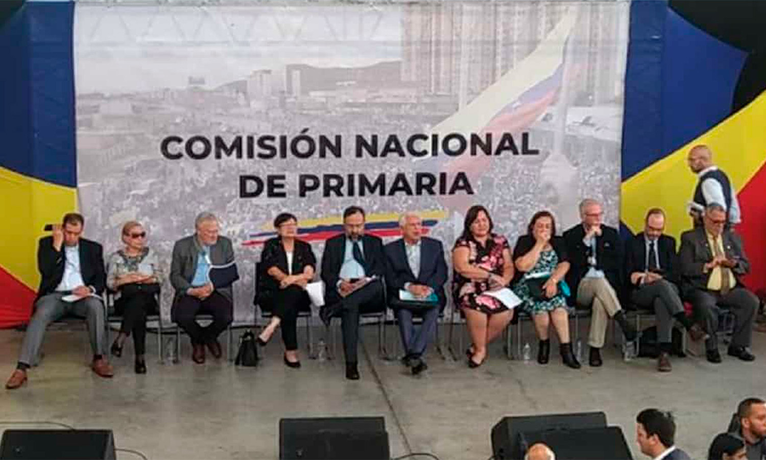 Comisión de primaria juramenta a miembros de Juntas Regionales