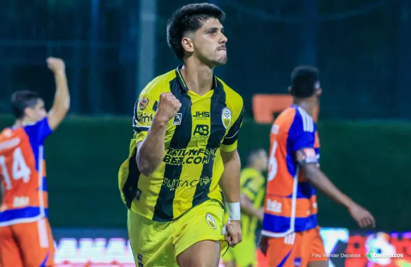 Rodrigo Pollero recupera la cima de goleadores en la Liga FutVe