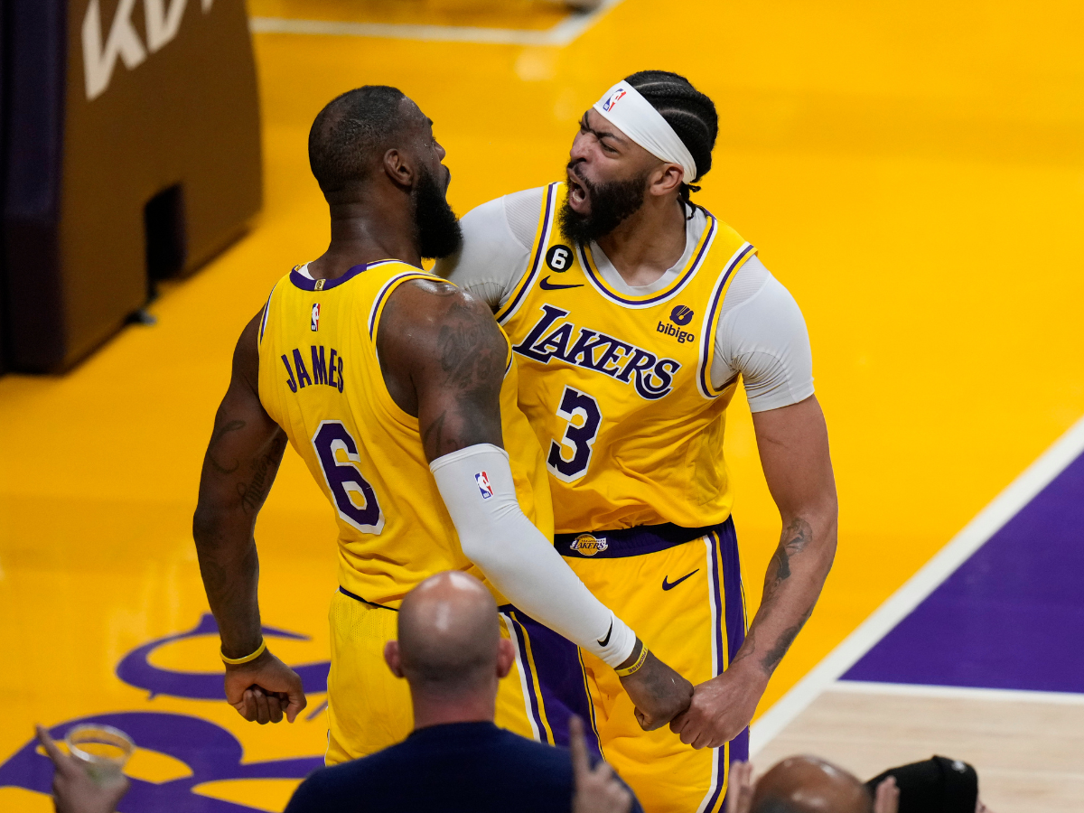 LeBron James pone a los Lakers en zona de gracia