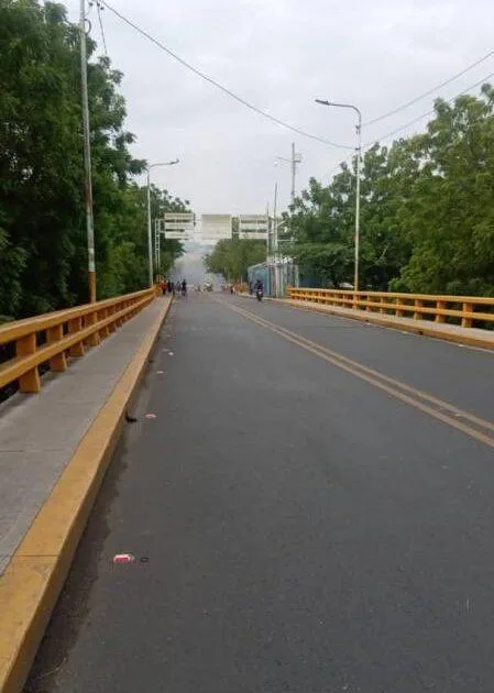 Cierran el puente Francisco de Paula Santander tras explosión