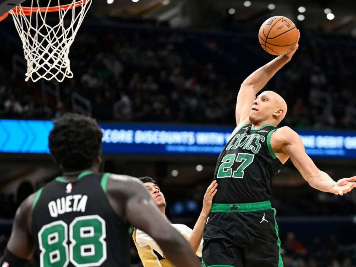 Jordan Walsh seguirá en Boston hasta la campaña 2029-2030