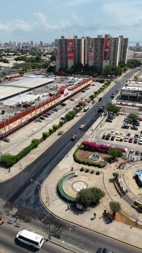 Rehabilitan alumbrado de la avenida Libertador en Maracaibo