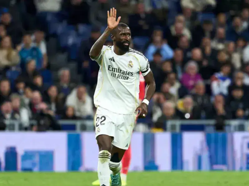 Real Madrid amplía hasta 2027 el contrato de Antonio Rüdiger